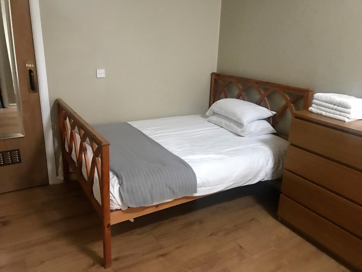 The New Clifton House Hotel Нюкасъл ъпон Тайн Стая снимка